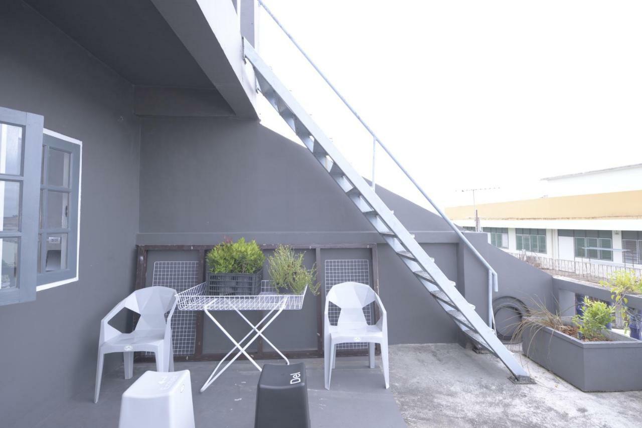 Soundsleep Hostel تْشينيغْرايْ المظهر الخارجي الصورة
